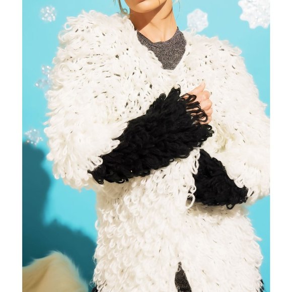 Two Tone Full Body Cardigan Sweater - Picture 2 of 4